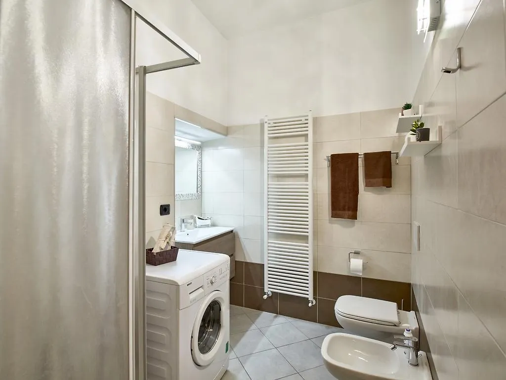 Apartment La Perla Sul Lago Di Como Con Parcheggio Italy