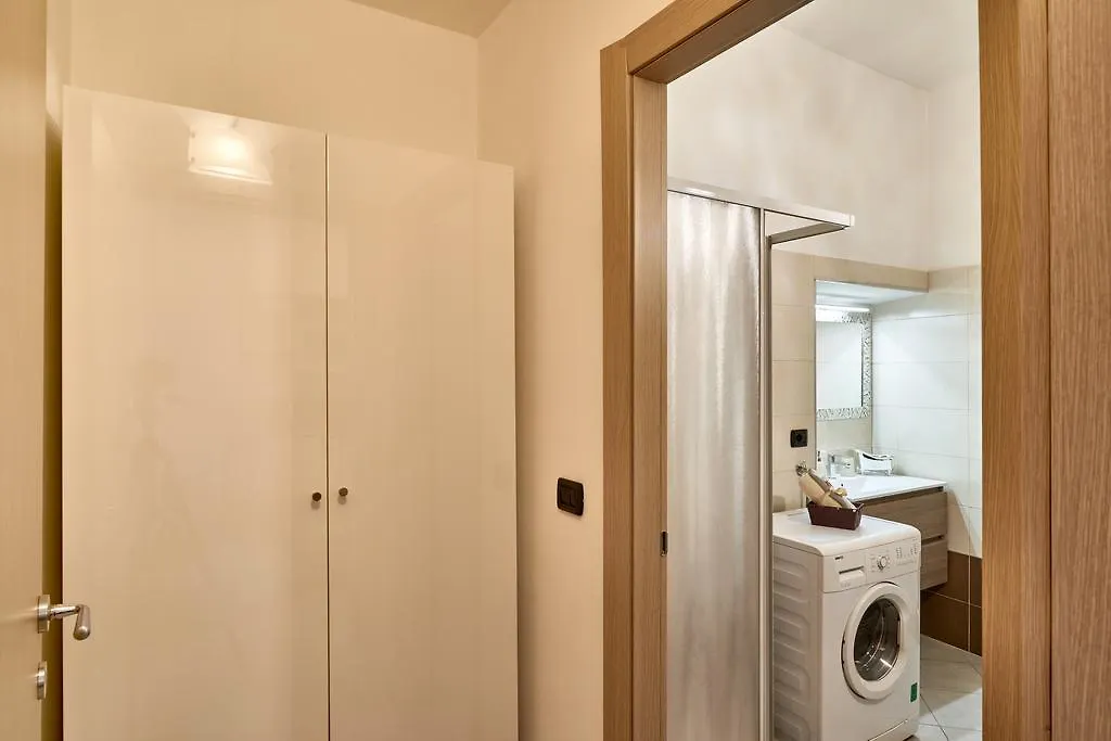 Apartment La Perla Sul Lago Di Como Con Parcheggio Italy