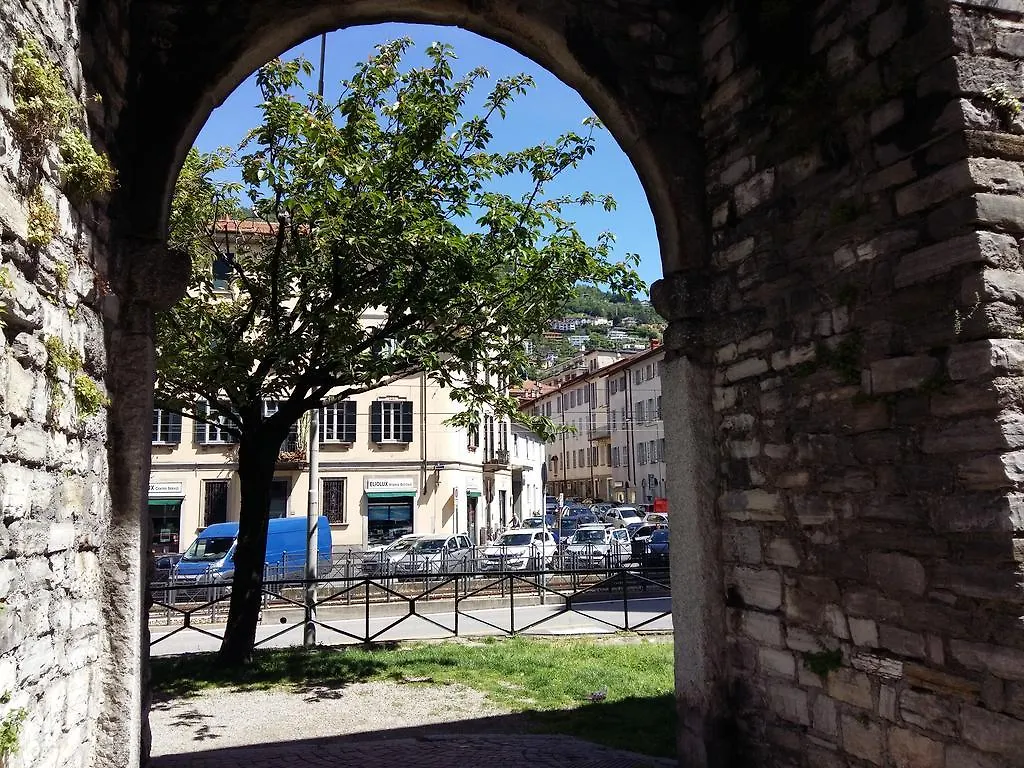 Apartment La Perla Sul Lago Di Como Con Parcheggio Italy